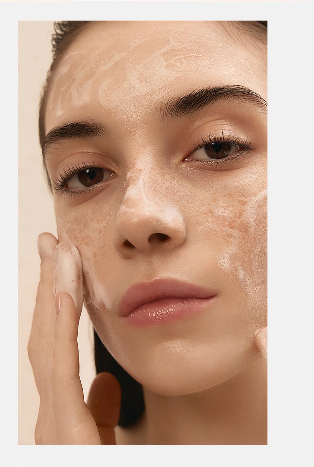 설화수 순행클렌징폼 Sulwhasoo Gentle Cleansing Foam - Korean Face Wash for All Skin Types, Moisturizes & Rejuvenates, Removes Dirt & Impurities, Softens Skin, Hydrating Cleanser
